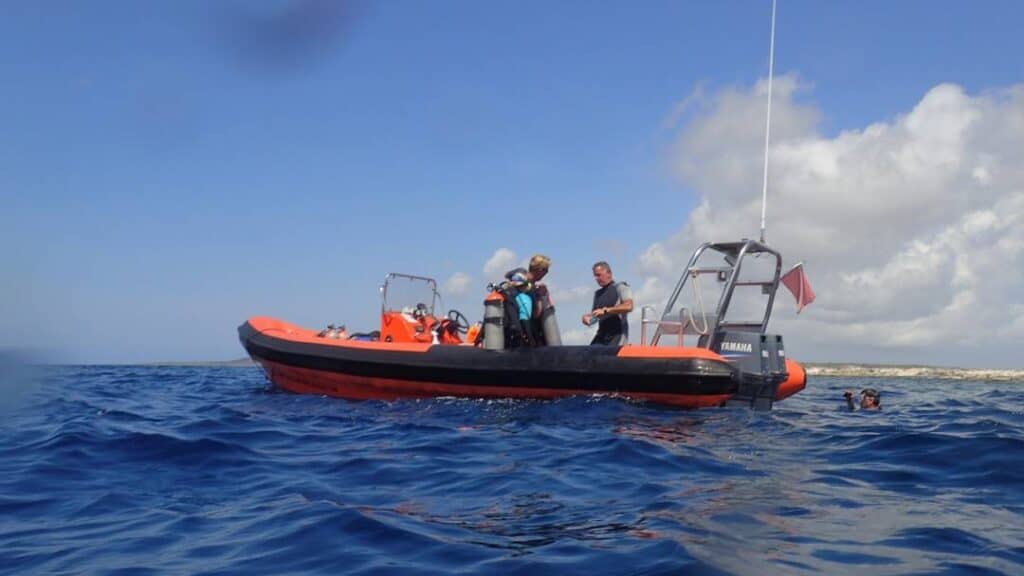 Experience the Ultimate 2 Tank Guided Boat Dive at Jan Thiel Diving