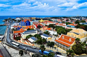 Can you get around Curaçao without a car