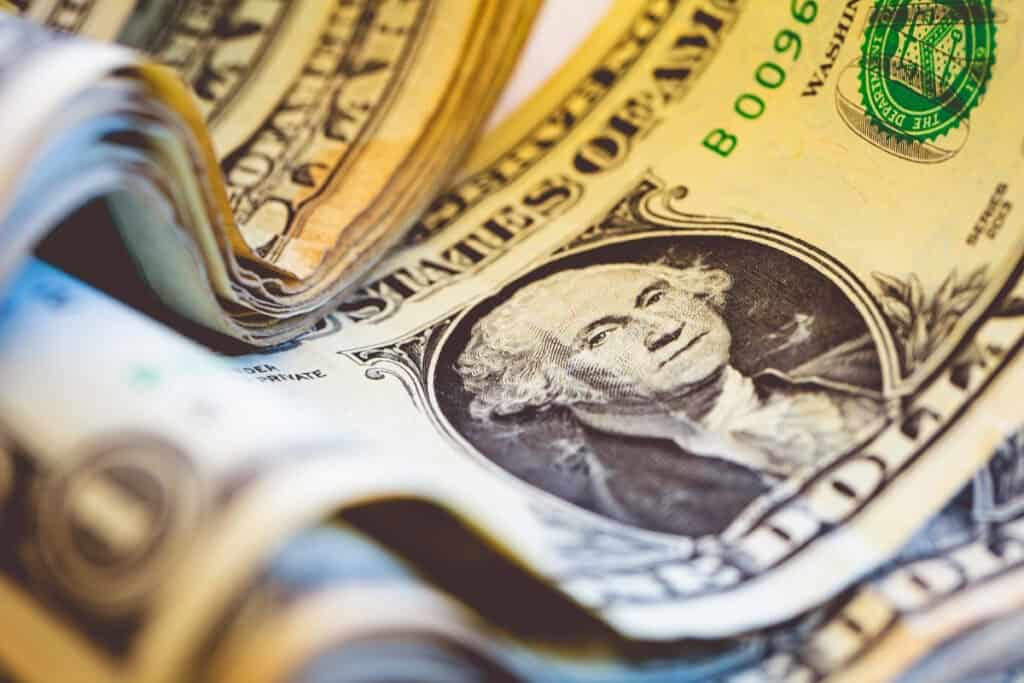 Can you spend US Dollars in Curacao