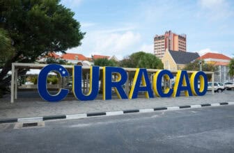 What country does Curaçao belong to