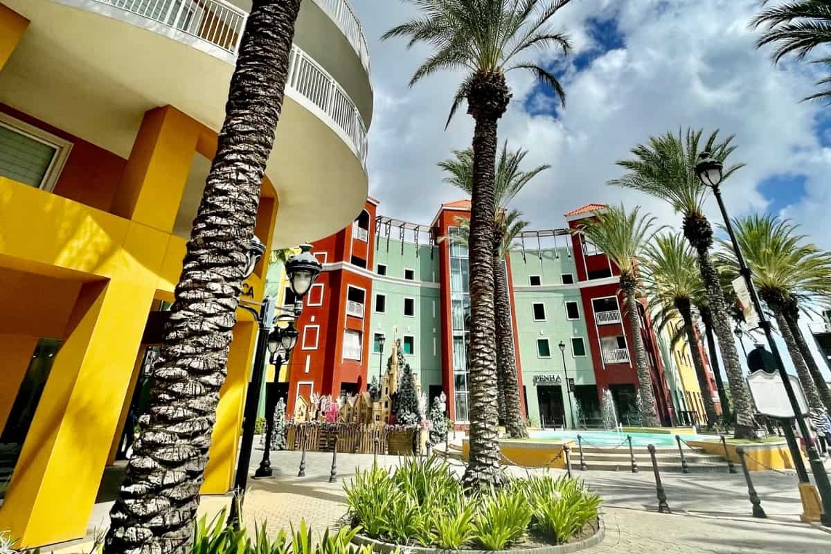 What is Curaçao's main source of income