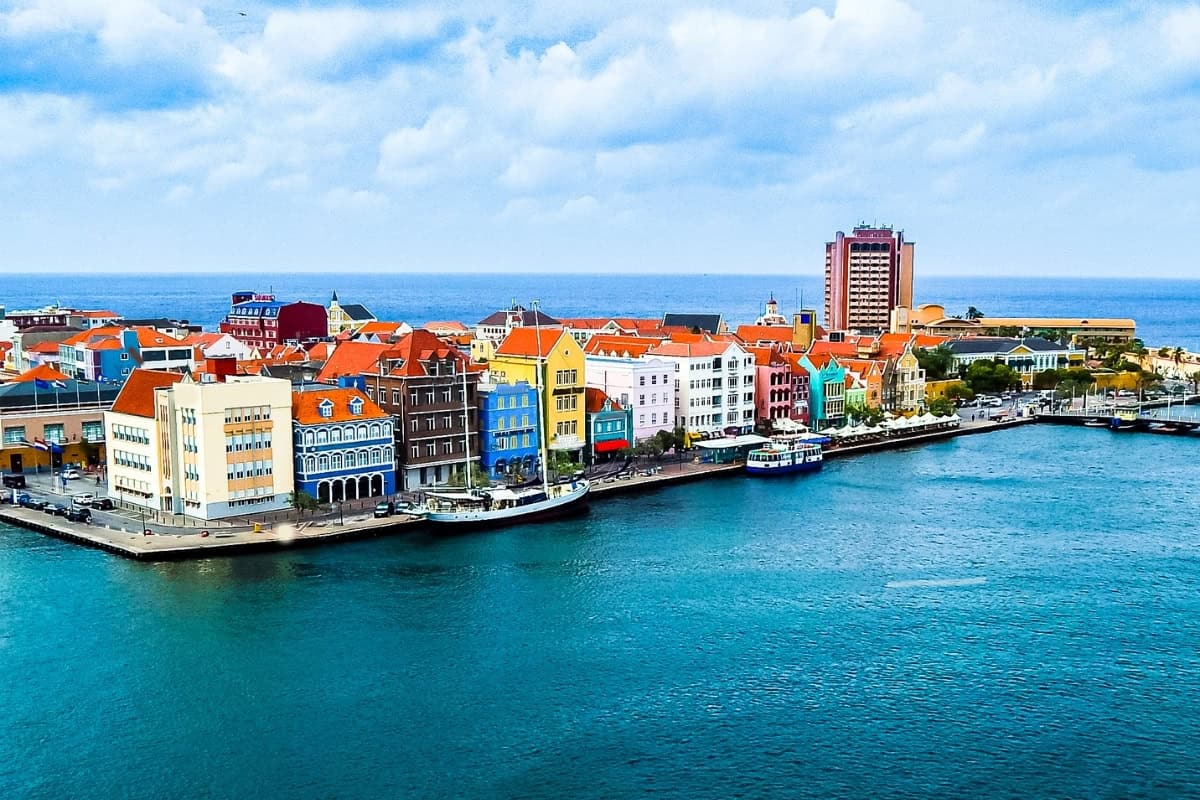 What to avoid in Curacao