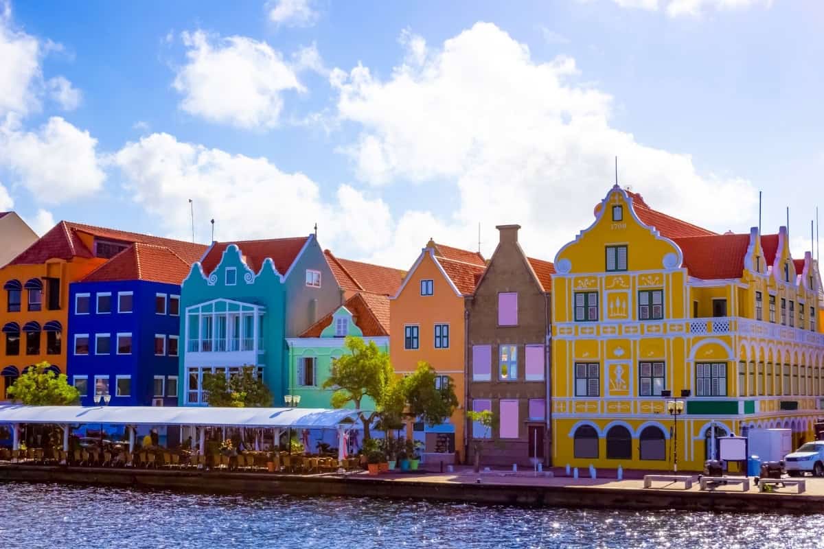 Curacao History