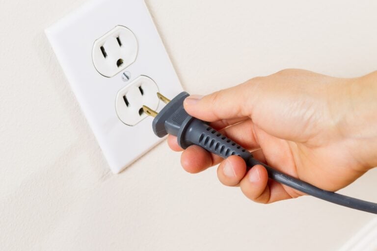 curacao power outlet