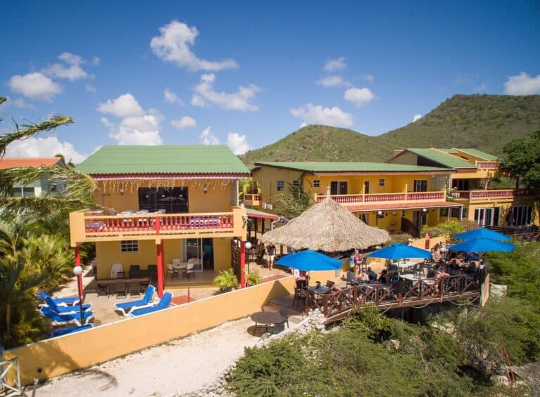 Bahia Apartments & Diving