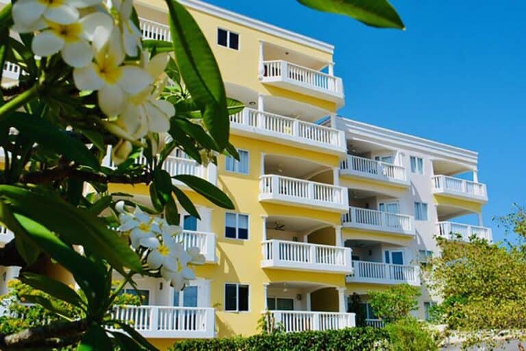 Blue Bay Apartments