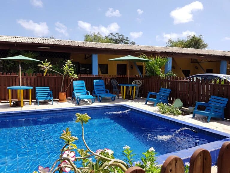 Cecil Paradise Apartments