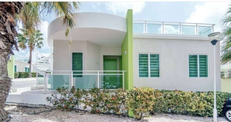 Piscadera Harbour Village