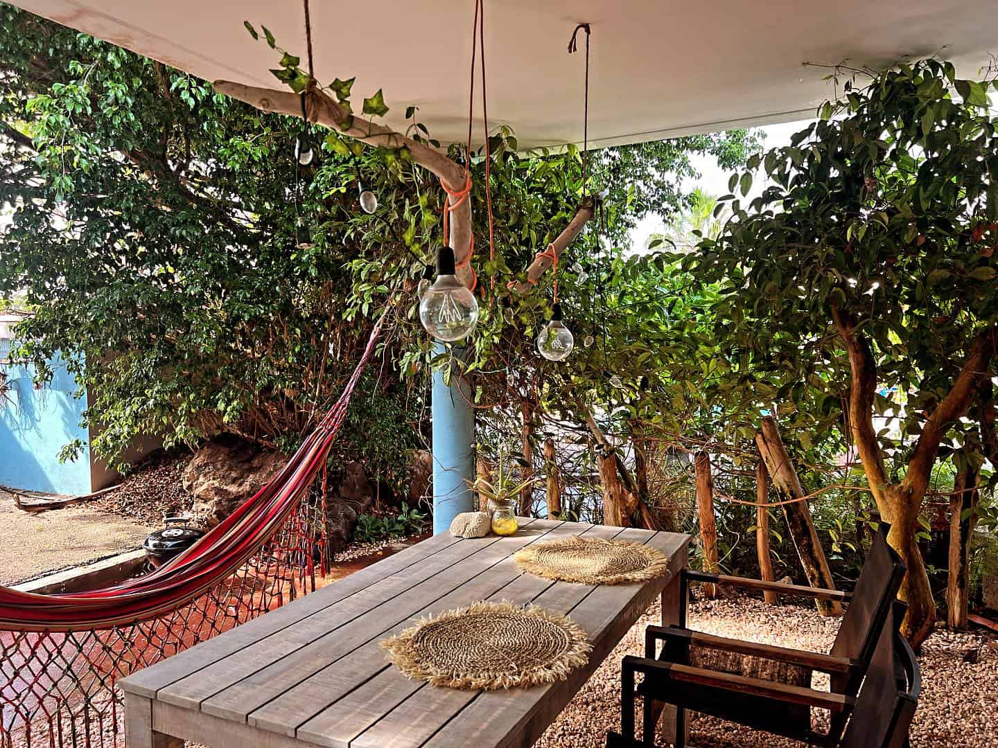 Tropical Breeze Apartments