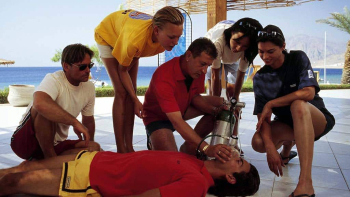 Emergency First Responder Course at Jan Thiel Diving: Your First Step to Rescue Diving