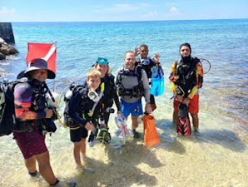 Discover the Ultimate Full Day Beach & Diving Experience at Tugboat Beach, Curaçao