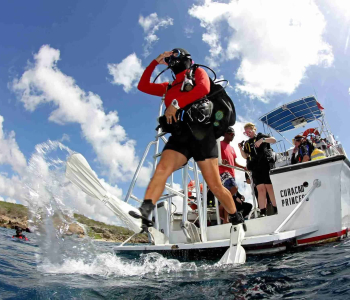 Dive into Adventure: Two Tank AM Boat Diving with Ocean Encounters in Curaçao