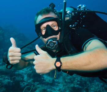 PADI Divemaster worden op Curaçao: Je eerste stap naar een duikcarrière