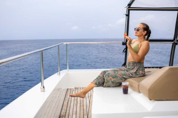 Gold Seahorse Private Tour on a Luxury Catamaran