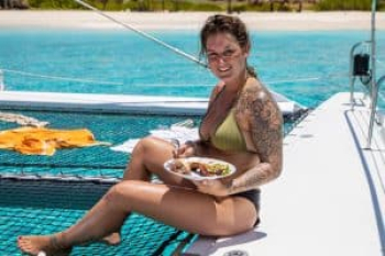 The Ultimate Day Trip to Klein Curaçao: A Paradise Getaway